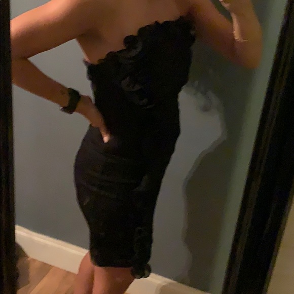 Dress - Picture 3 of 6